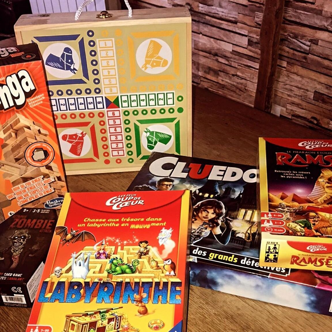 jeux de société bar brunch produit locaux